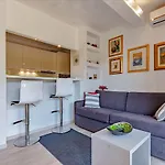 Viboni Apartment