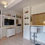 Viboni Apartment *